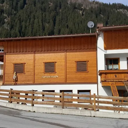 Guest house Saegehof Neustift im Stubaital
